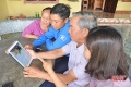 Hơn 70 tuổi, cụ ông Hà Tĩnh vẫn “lướt” facebook để làm dân vận khéo
