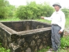 Những vị cao niên ở làng Hữu Quyền cho biết từ khi sinh ra họ đã thấy giếng nước này