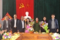 Lãnh đạo huyện Vũ Quang tặng hoa chúc Hội liên hiệp Phụ nữ huyện