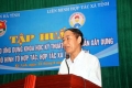 Đồng chí  Ngô Xuân Hồng - Phó Chủ tịch Liên minh HTX trực tiếp giảng bài