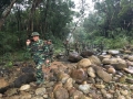 Chiến sỹ Đồn Biên phòng Hương Quang tuần tra khu vực biên giới