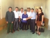 MTTQ thị xã và phường Đậu Liêu trao tiền hỗ trợ xây dựng nhà ở cho gia đình chị Phan Thị Nhung ở TDP 5- Phường Đậu Liêu.
