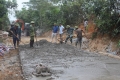 Nhân dân thôn Vĩnh Hội tiến hành làm đường bê tông theo tiêu chí NTM