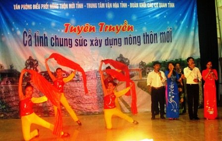Tuyên truyền “Cả tỉnh chung sức xây dựng NTM” tại xã Sơn Bắng, huyện Hương Sơn