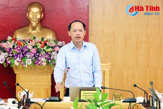 Phó Chủ tịch UBND tỉnh Nguyễn Hồng Lĩnh: Đề nghị đơn vị tư vấn tiếp thu các ý kiến góp ý để tiếp tục hoàn thiện quy hoạch.