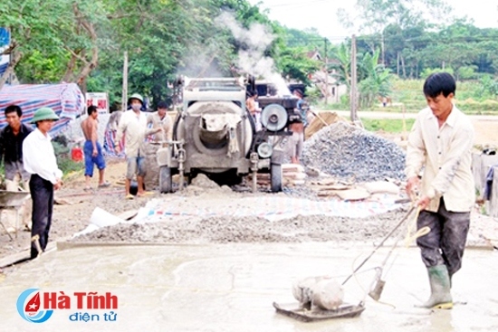 Xã Xuân Thành (Nghi Xuân) xây dựng đường giao thông nông thôn