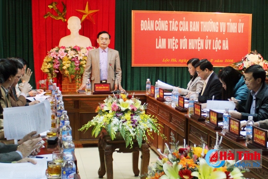 Đại tá Trần Văn Sơn – Chỉ huy trưởng Bộ CHQS tỉnh: Thời gian tới, huyện cần ưu tiên các nguồn lực GPMB, thu hút, kêu gọi đầu tư; nâng cao thu nhập cho người dân, giảm tỷ lệ hộ nghèo