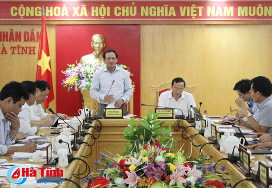 Thứ trưởng Bộ GTVT Nguyễn Nhật: Hà Tĩnh cần nâng cao hiệu quả phòng chống thiên tai, nhanh chóng khắc phục tình trạng thiếu trang thiết bị nhằm đảm bảo an toàn trong mùa mưa lũ.