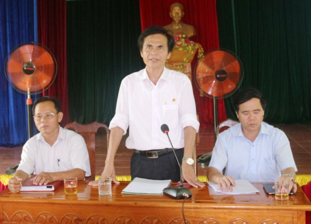 Chánh Văn phòng điều phối Chương trình xây dựng NTM tỉnh Trần Huy Oánh kết luận buổi làm việc