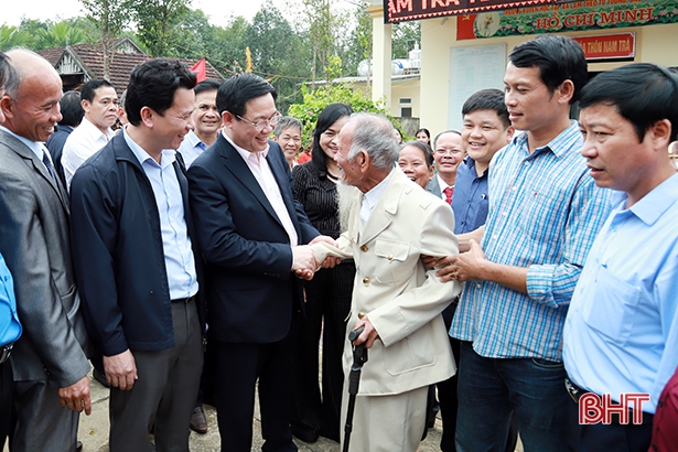 Phó Thủ tướng Vương Đình Huệ kiểm tra dự án Ngàn Trươi – Cẩm Trang