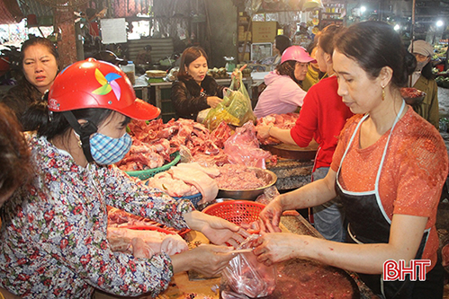 Giá thịt lợn tăng mạnh, giá nhiều mặt hàng làm từ thịt “nhảy” theo!