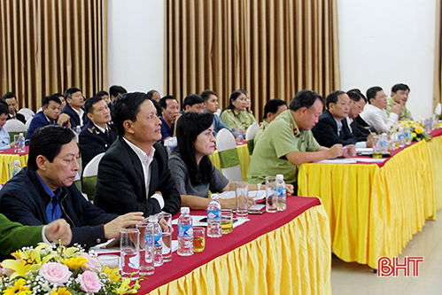 300 doanh nghiệp Hà Tĩnh cam kết chấp hành quy định pháp luật trong sản xuất, kinh doanh