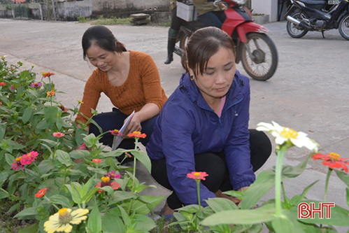 Nhân “hạt giống đỏ” trong phong trào phụ nữ cơ sở ở Hà Tĩnh