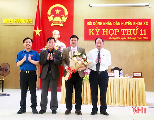 Hương Khê bầu bổ sung Phó Chủ tịch UBND huyện