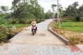 27 hộ dân miền núi Hương Sơn tự bỏ tiền xây cầu, làm đường nông thôn mới