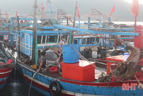 Ngư dân Hà Tĩnh háo hức bám biển đầu năm